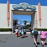 Gold Coast Theme Park Family Villa